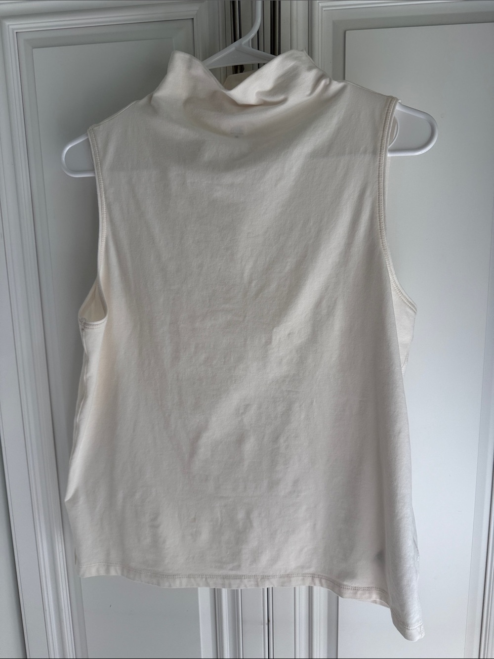 Athleta Cream Sleeveless Turtleneck Tank